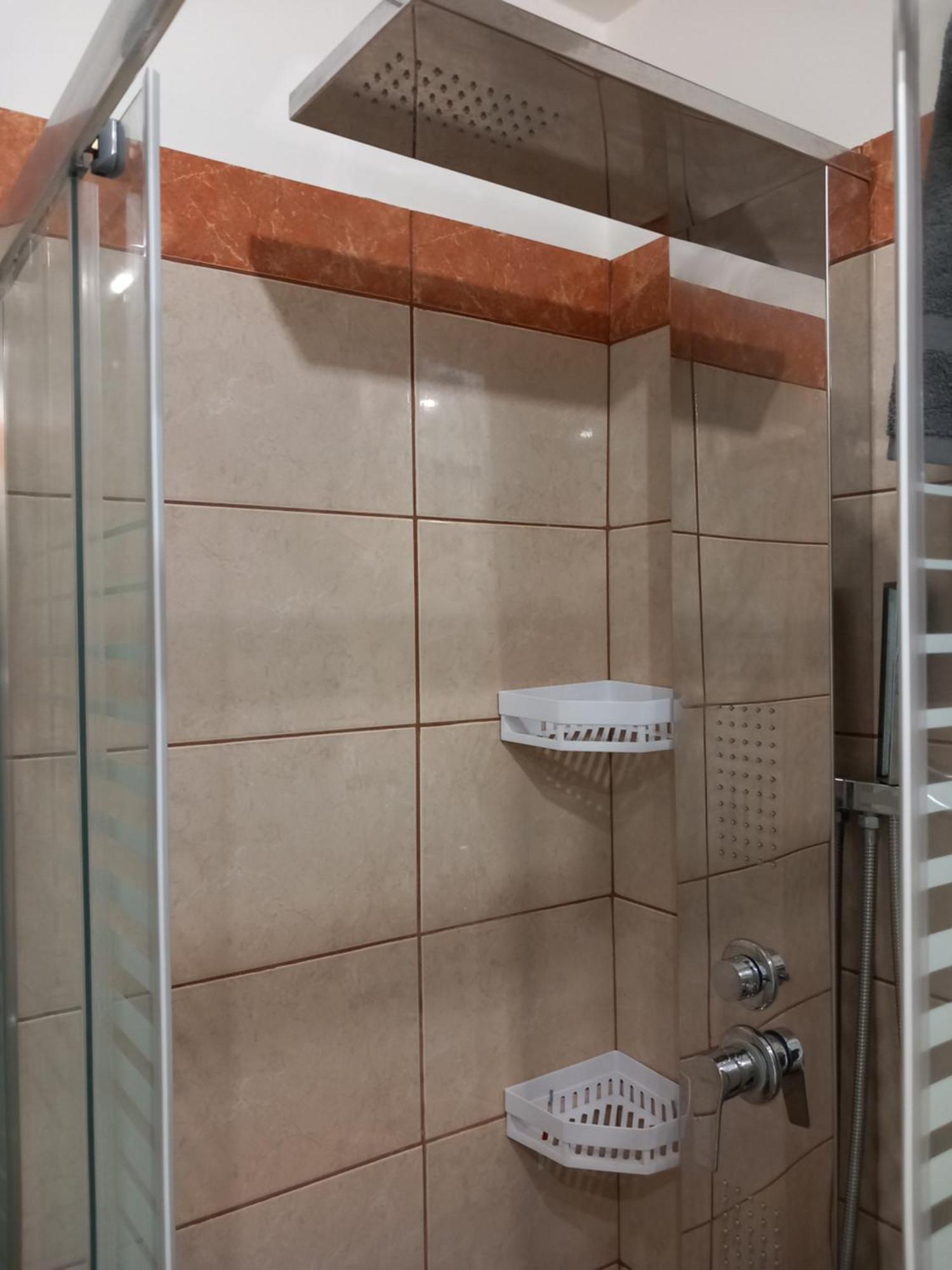 Hra Apartment Лутраки Екстериор снимка