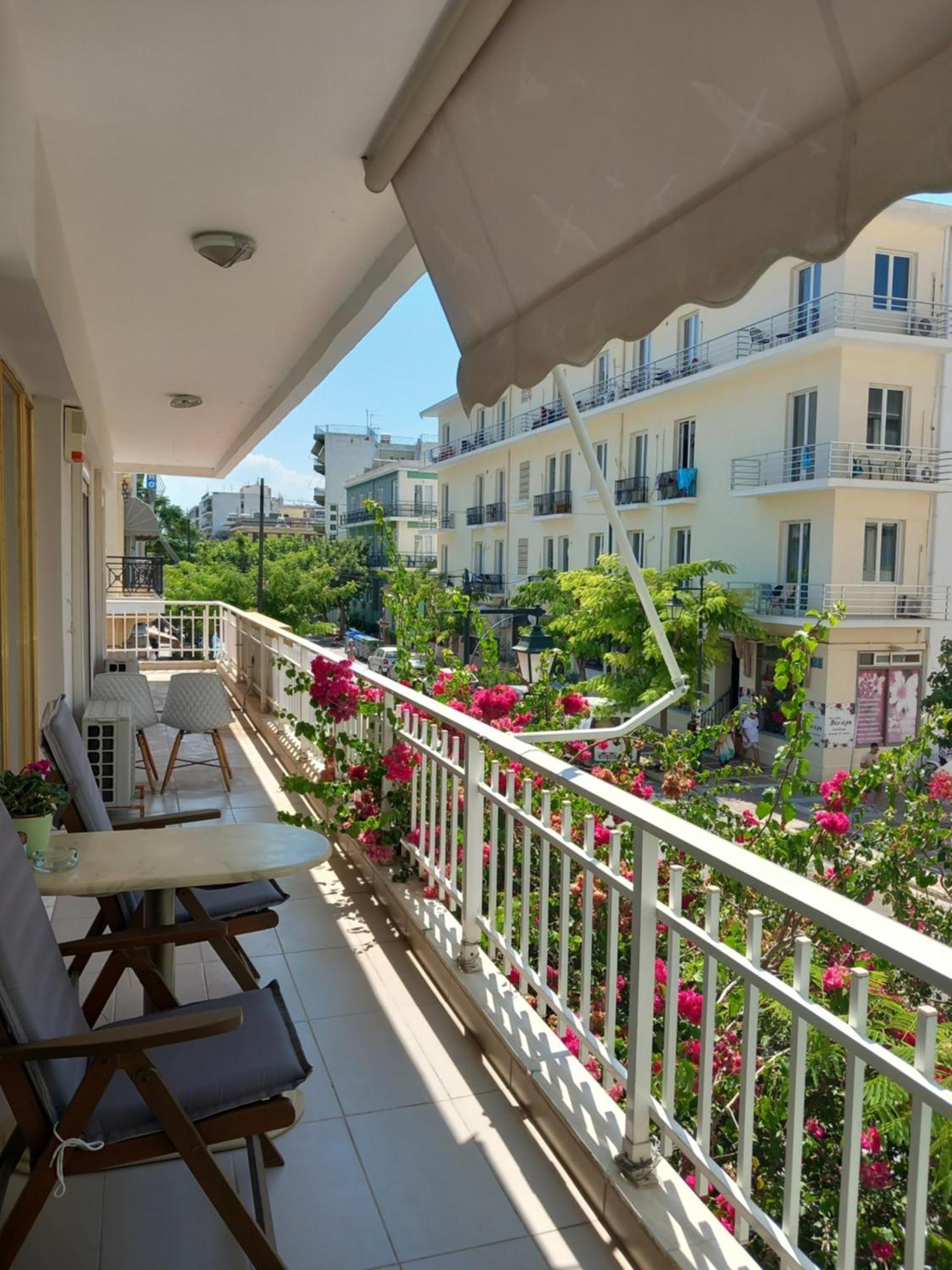 Hra Apartment Лутраки Екстериор снимка